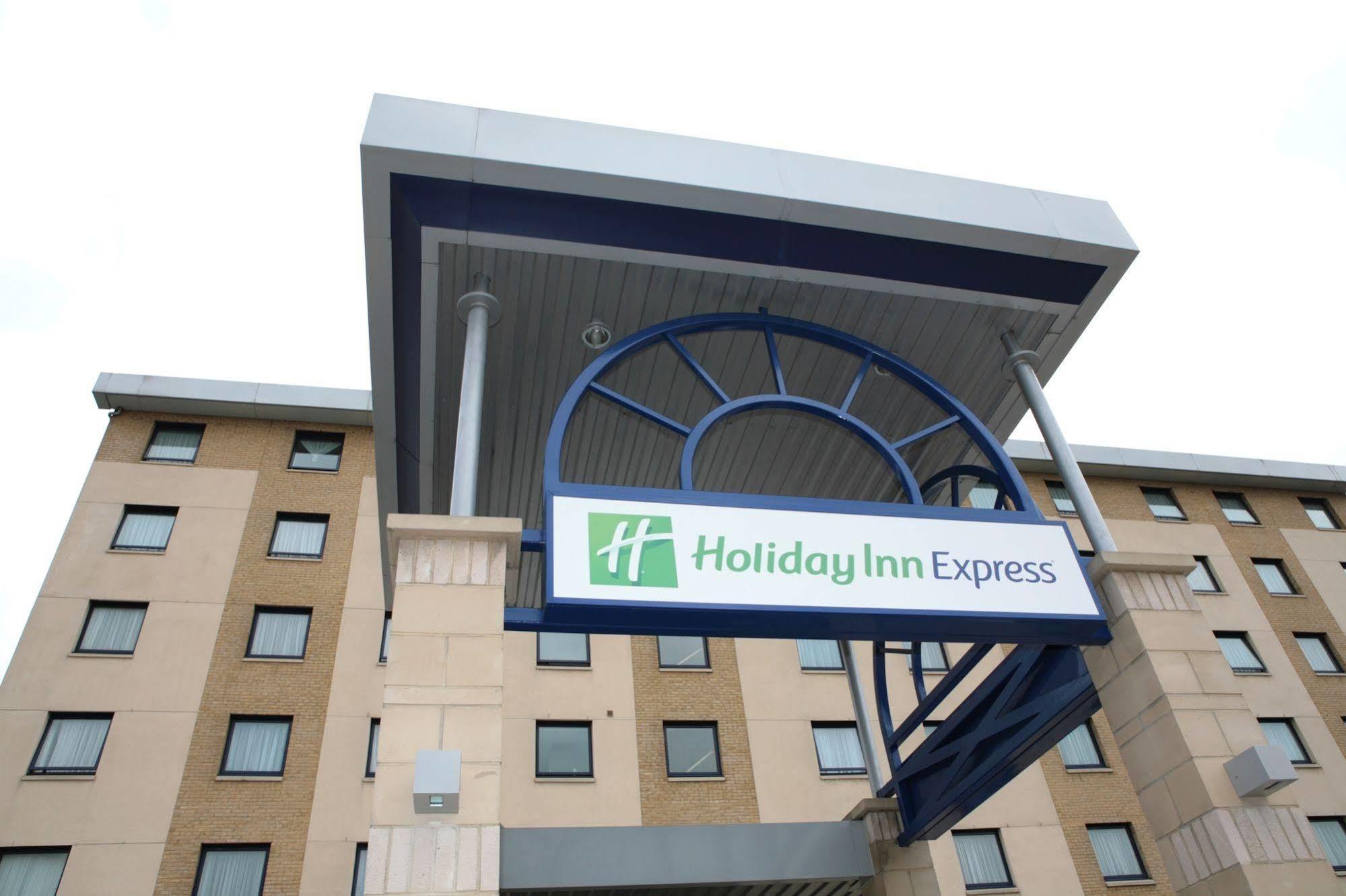 Holiday Inn Express London - Wandsworth, An Ihg Hotel Kültér fotó